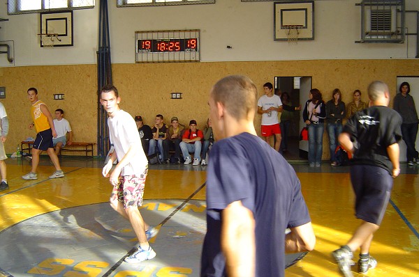 24-hodinový basketbal
